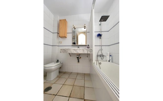 Herverkoop - Penthouse -
Torrevieja - Playa De La Mata