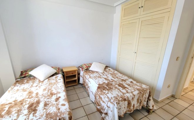 Herverkoop - Penthouse -
Torrevieja - Playa De La Mata