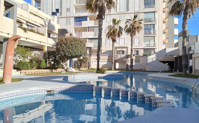 Herverkoop - Penthouse -
Torrevieja - Playa De La Mata