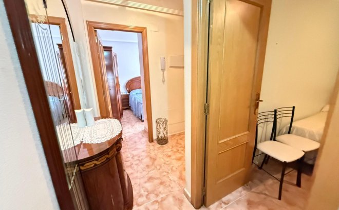 Revente - Appartement -
Torrevieja - Playa del Cura