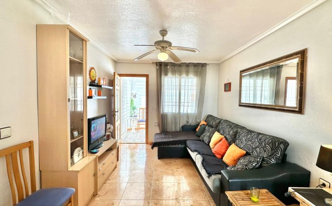 Herverkoop - Bungalow -
Torrevieja - El Limonar