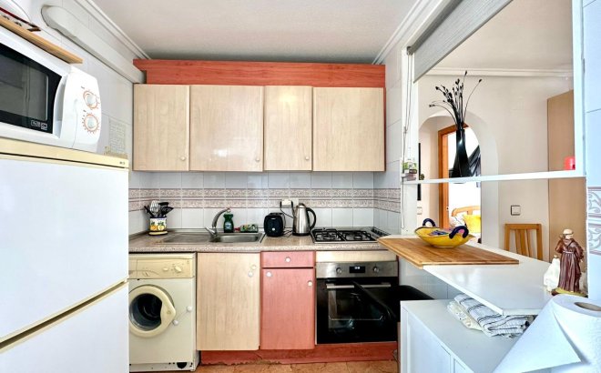 Herverkoop - Bungalow -
Torrevieja - El Limonar