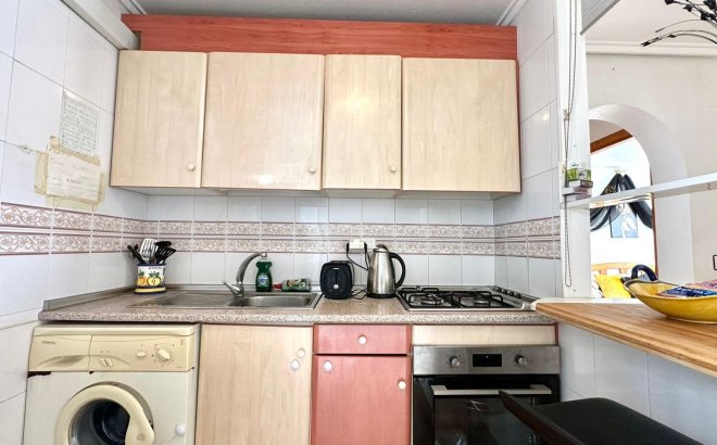 Herverkoop - Bungalow -
Torrevieja - El Limonar