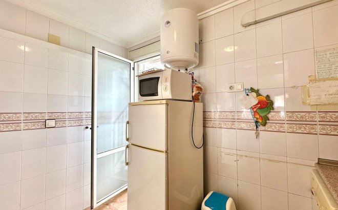 Herverkoop - Bungalow -
Torrevieja - El Limonar