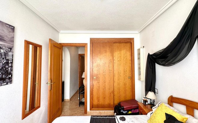 Herverkoop - Bungalow -
Torrevieja - El Limonar