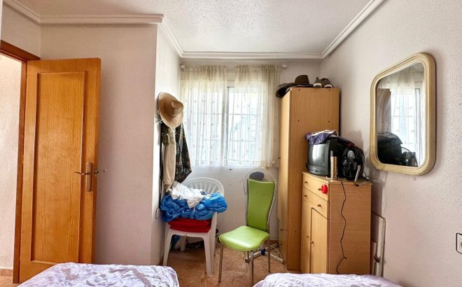 Herverkoop - Bungalow -
Torrevieja - El Limonar