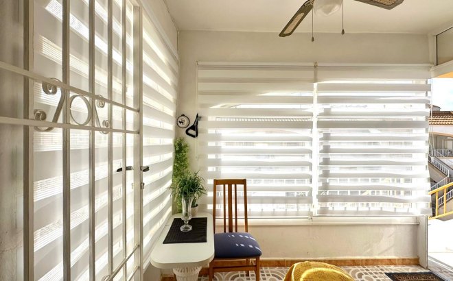 Herverkoop - Bungalow -
Torrevieja - El Limonar