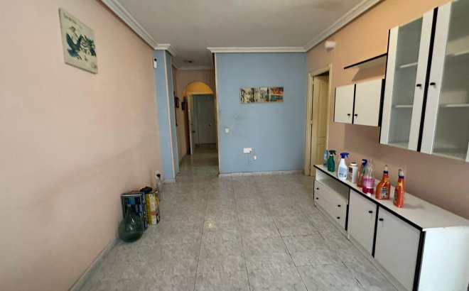 Herverkoop - Appartement -
Torrevieja - Estacion De Autobuses