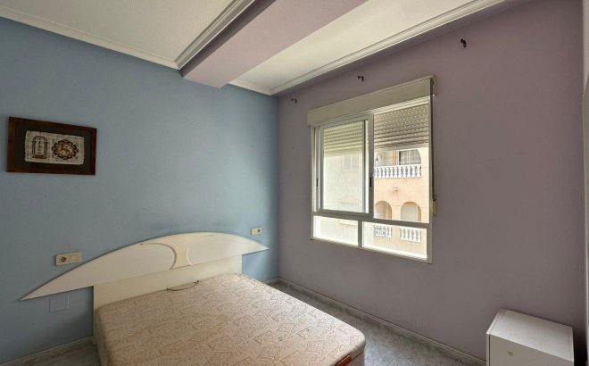 Herverkoop - Appartement -
Torrevieja - Estacion De Autobuses