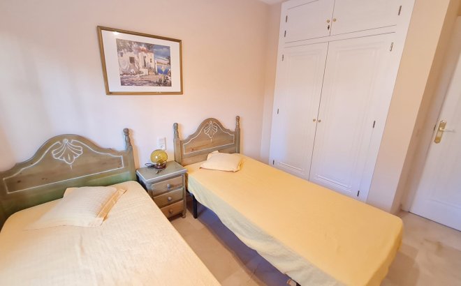 Resale - Bungalow -
Villamartin - Costa Blanca