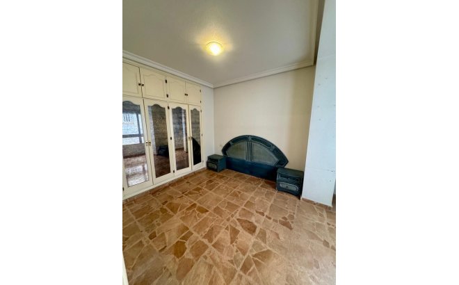 Herverkoop - Appartement -
Torrevieja - Centro