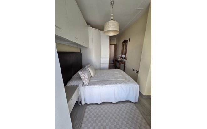 Resale - Apartment -
Torrevieja - Costa Blanca