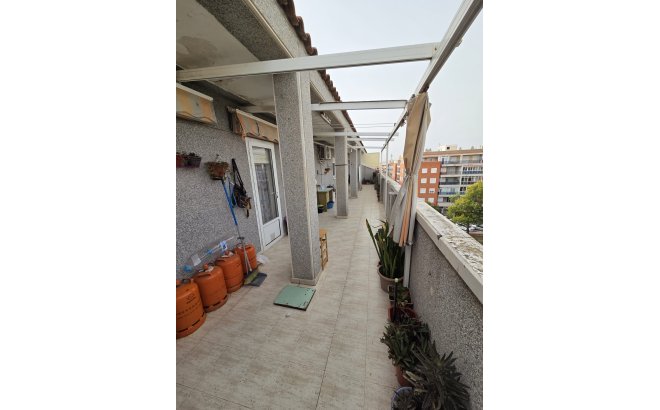 Herverkoop - Penthouse -
Torrevieja - Costa Blanca