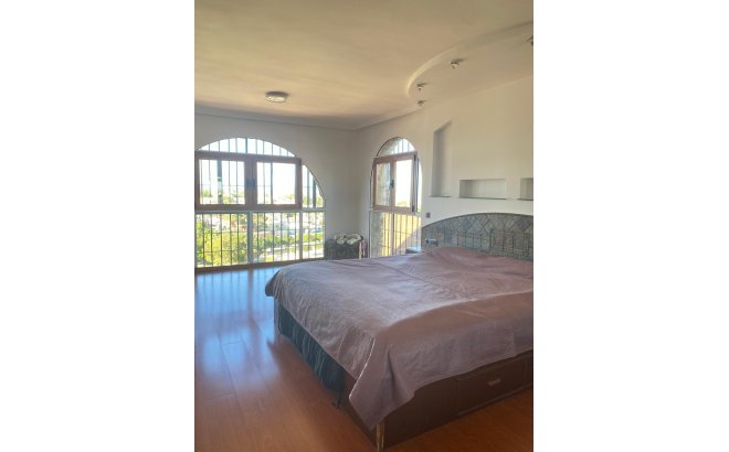 Revente - Villa -
Torrevieja - Costa Blanca