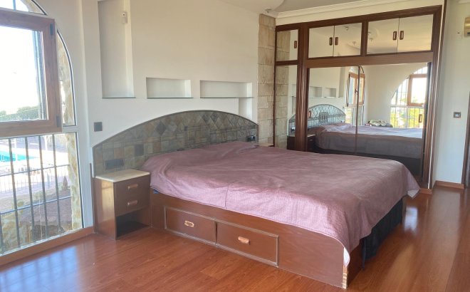 Revente - Villa -
Torrevieja - Costa Blanca