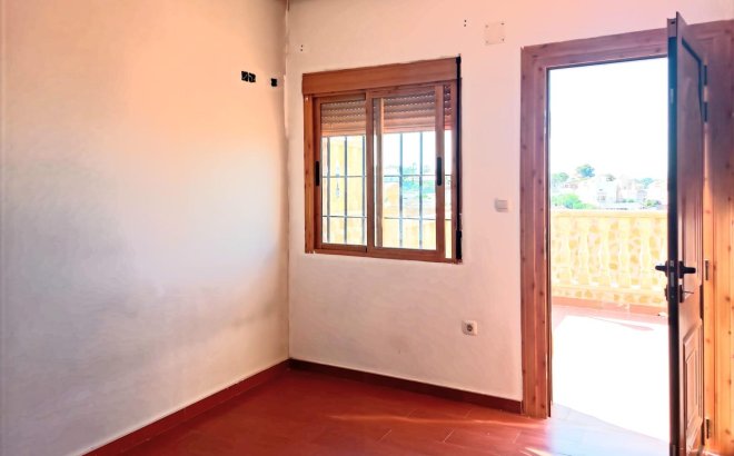 Revente - Villa -
Torrevieja - Costa Blanca