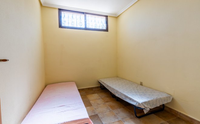 Resale - Villa -
Orihuela Costa - Costa Blanca