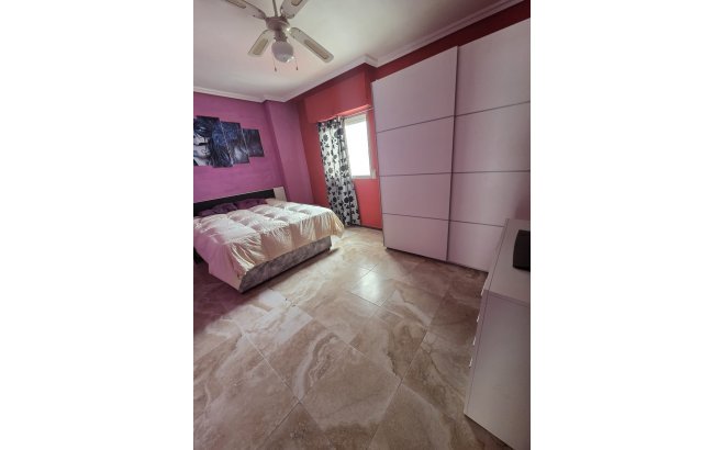 Resale - Apartment -
Torrevieja - Costa Blanca