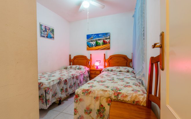 Resale - Bungalow -
Orihuela Costa - Costa Blanca