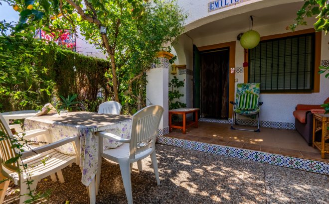 Resale - Bungalow -
Orihuela Costa - Costa Blanca