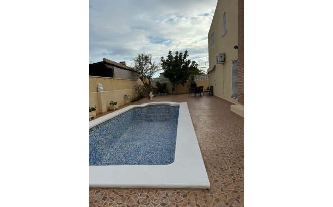 Resale - Villa -
Orihuela Costa - Costa Blanca