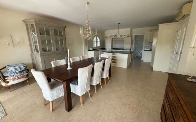 Resale - Villa -
Orihuela Costa - Costa Blanca