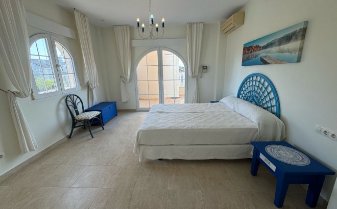 Resale - Villa -
Orihuela Costa - Costa Blanca