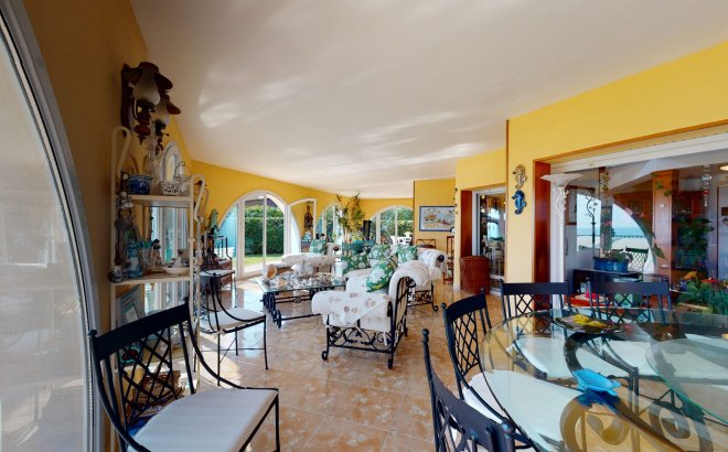 Revente - Villa -
Orihuela Costa - Costa Blanca