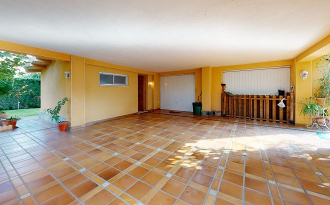 Revente - Villa -
Orihuela Costa - Costa Blanca