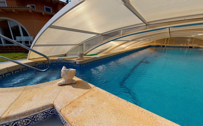 Revente - Villa -
Orihuela Costa - Costa Blanca