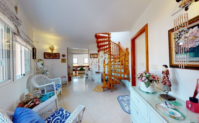 Revente - Villa -
Orihuela Costa - Costa Blanca