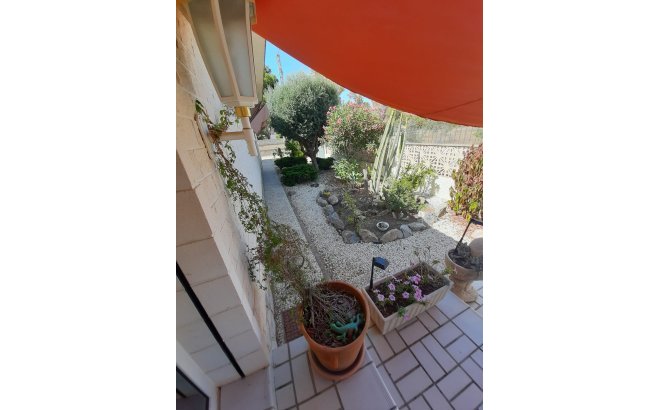 Resale - Villa -
Orihuela Costa - Costa Blanca