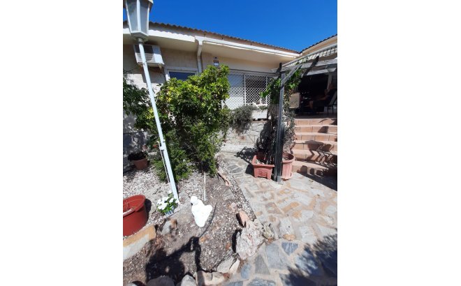 Resale - Villa -
Orihuela Costa - Costa Blanca