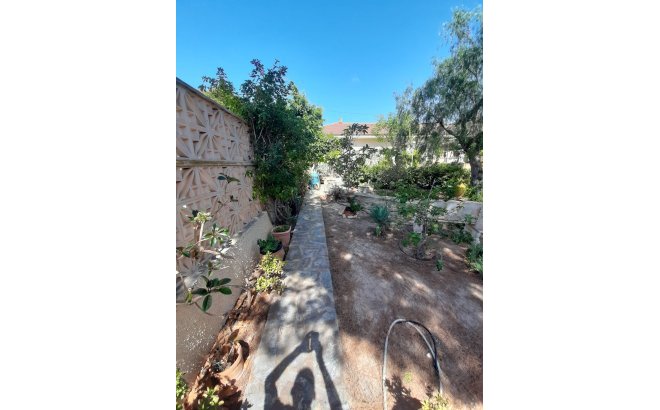 Resale - Villa -
Orihuela Costa - Costa Blanca