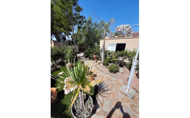 Resale - Villa -
Orihuela Costa - Costa Blanca