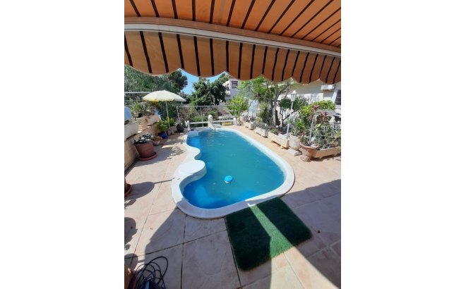 Resale - Villa -
Orihuela Costa - Costa Blanca