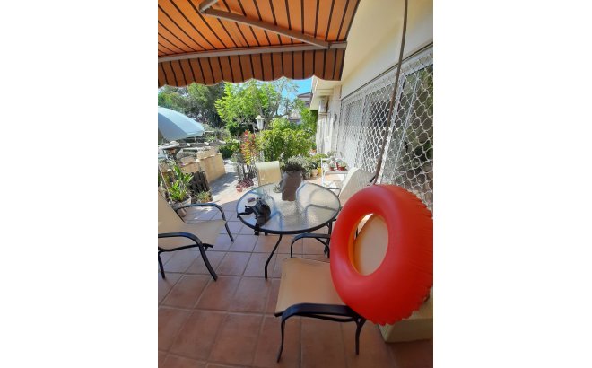 Resale - Villa -
Orihuela Costa - Costa Blanca