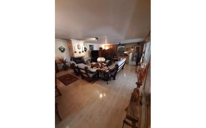 Resale - Villa -
Orihuela Costa - Costa Blanca