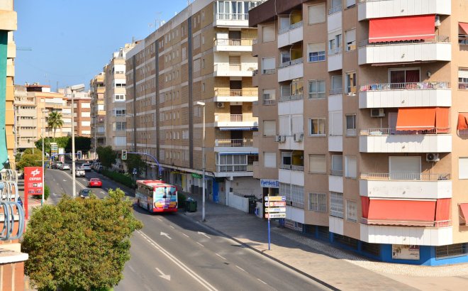 Resale - Apartment -
Torrevieja - Costa Blanca