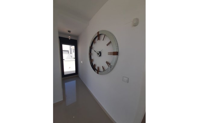 Revente - Villa -
San Miguel de Salinas - Inland