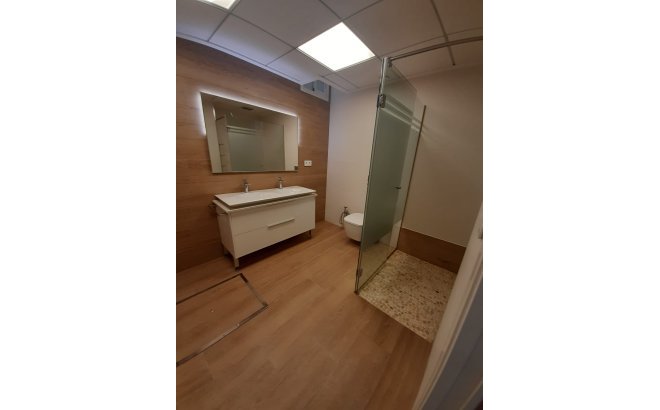 Revente - Villa -
San Miguel de Salinas - Inland