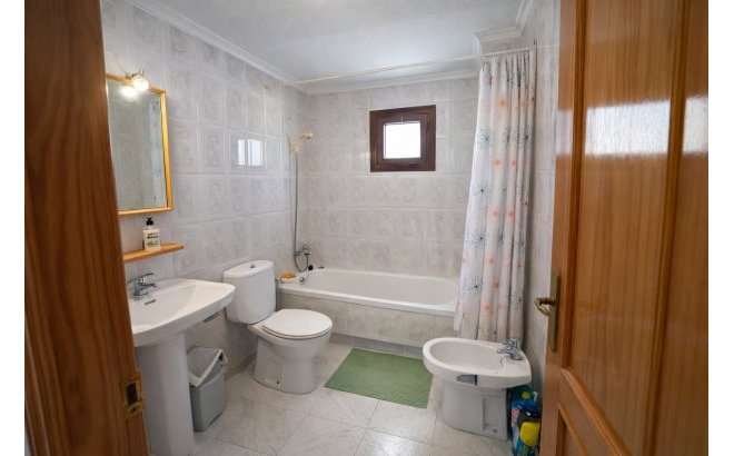 Herverkoop - Appartement -
Torrevieja - Costa Blanca