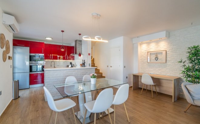 Revente - Town House -
Torrevieja - Costa Blanca