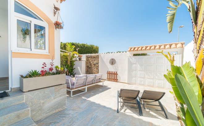 Revente - Town House -
Torrevieja - Costa Blanca