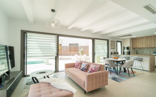 Herverkoop - Villa -
Orihuela Costa - Costa Blanca