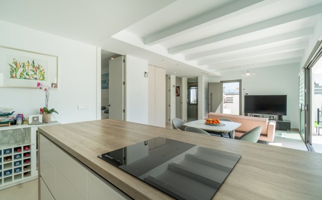 Herverkoop - Villa -
Orihuela Costa - Costa Blanca