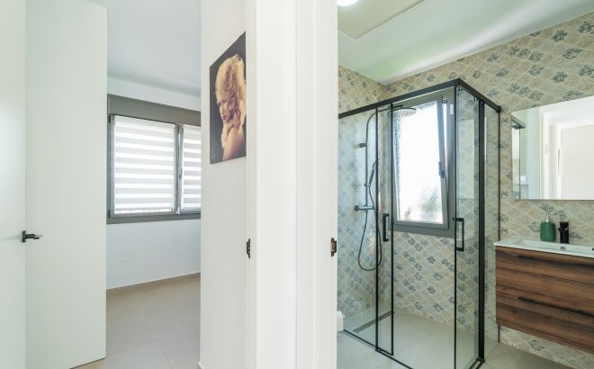 Herverkoop - Villa -
Orihuela Costa - Costa Blanca