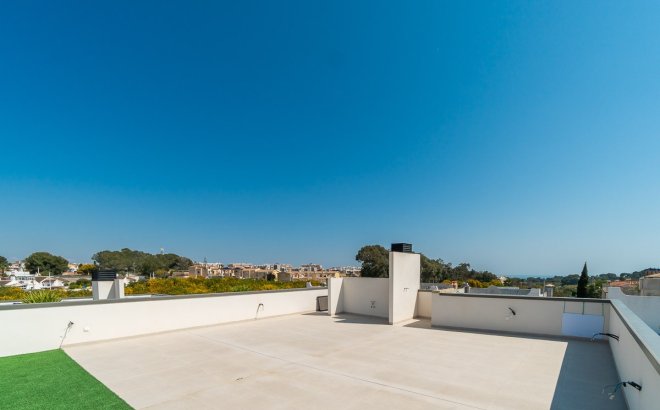 Herverkoop - Villa -
Orihuela Costa - Costa Blanca