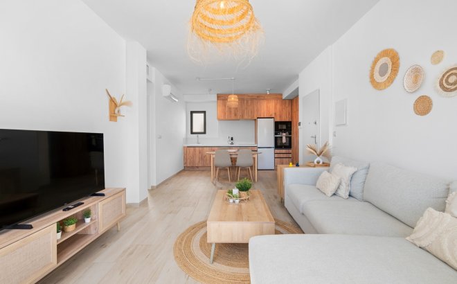 Herverkoop - Appartement -
San Miguel de Salinas - Inland