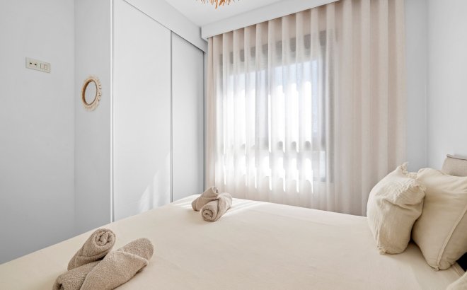 Herverkoop - Appartement -
San Miguel de Salinas - Inland